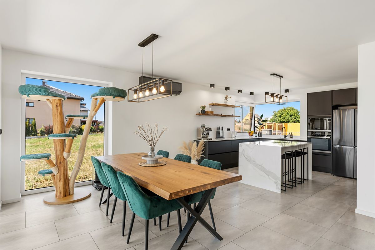 Prodej rodinného domu 154 m², pozemek 934 m² – fotografie 3