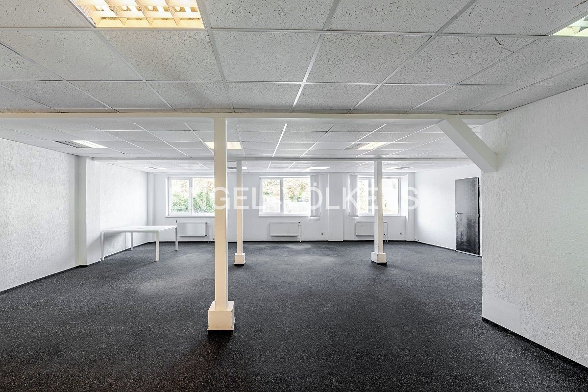 Pronájem kanceláře 92 m² – fotografie 4
