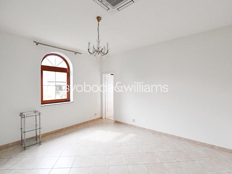 Haus zur Miete, 243 m² (10 von 19)