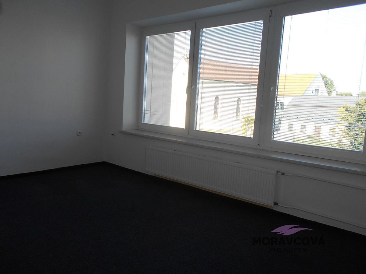 Pronájem kanceláře 17 m² – fotografie 4