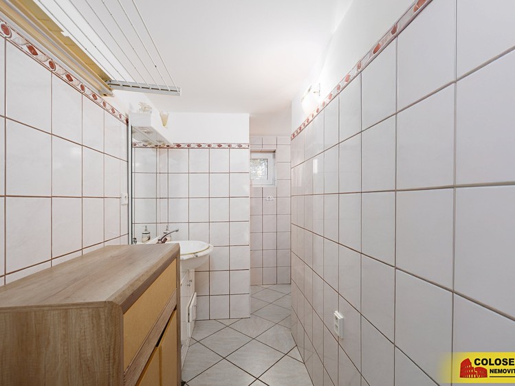 Prodej komerčního prostoru, 270 m² (11 z 39)