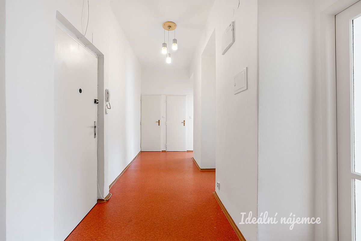Pronájem bytu 2+1 58 m² – fotografie 2