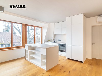 Wohnung 5+kk zur Miete, 136 m² (2 von 28)