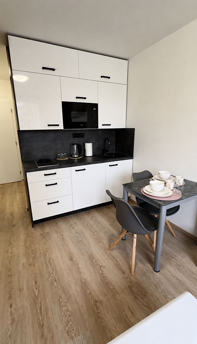 Prodej bytu 1+kk 19 m², Praha – fotka 1 z 3