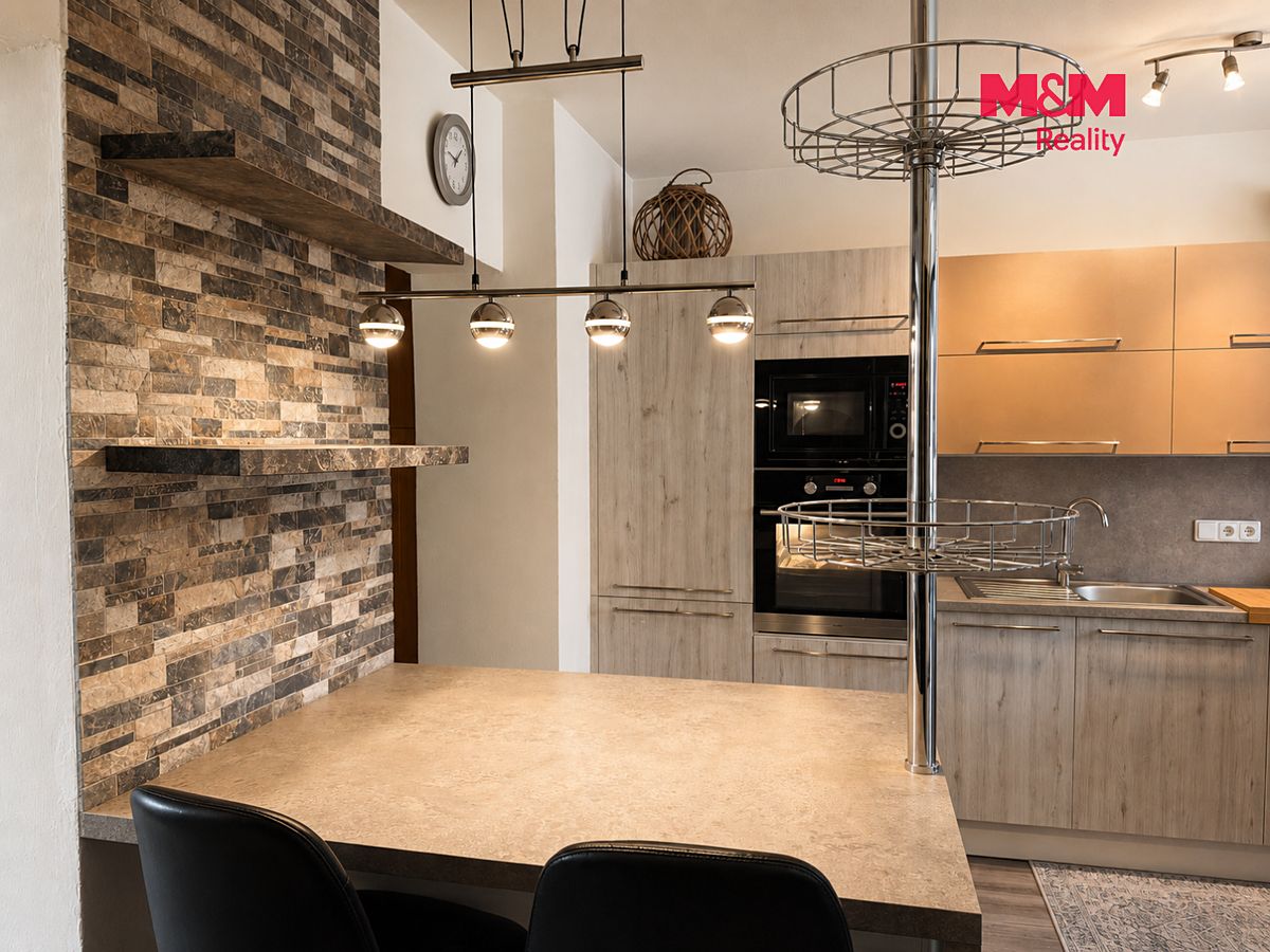 Prodej rodinného domu 122 m², pozemek 244 m² – fotografie 4