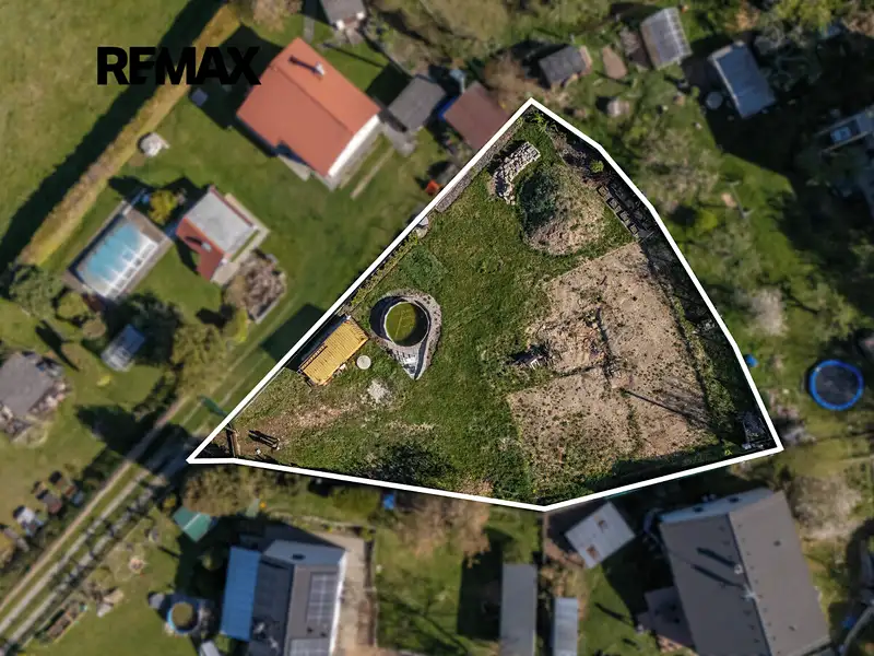 Prodej pozemku 997 m², Šťáhlavy – náhled fotky 1