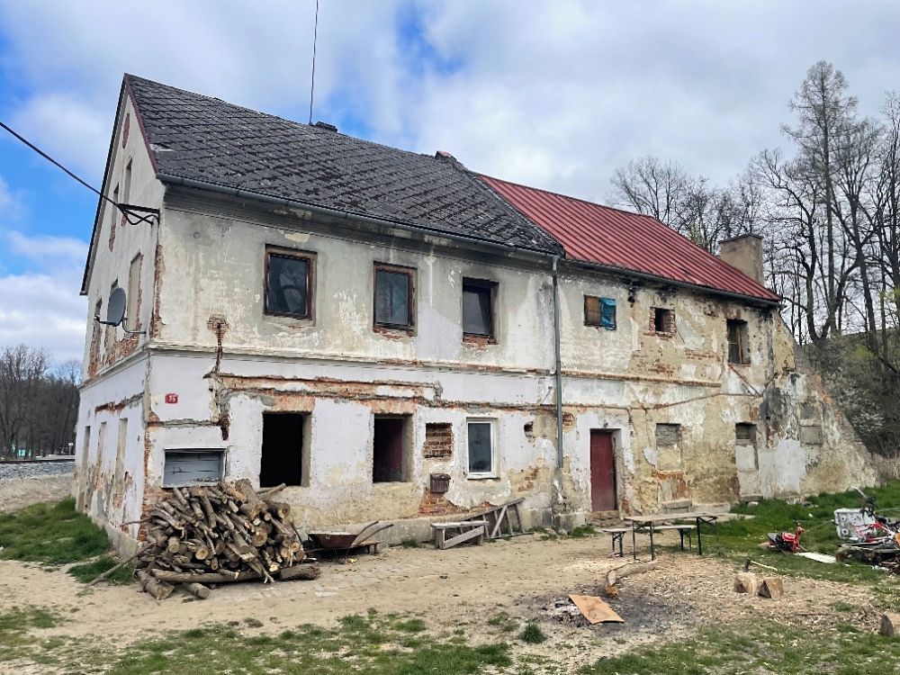Prodej rodinného domu 284 m², pozemek 1102 m²