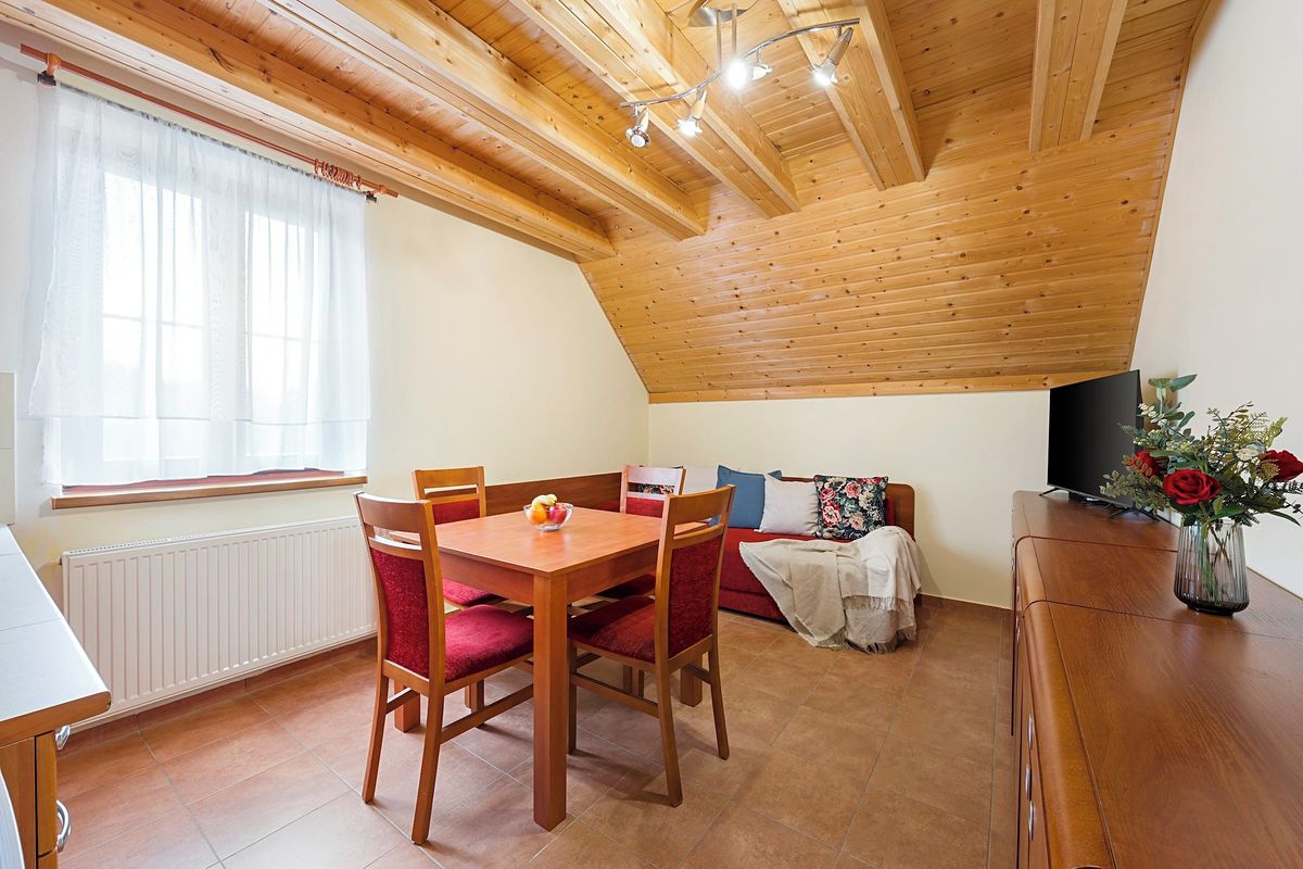 Prodej chalupy 136 m², pozemek 300 m² – fotografie 5