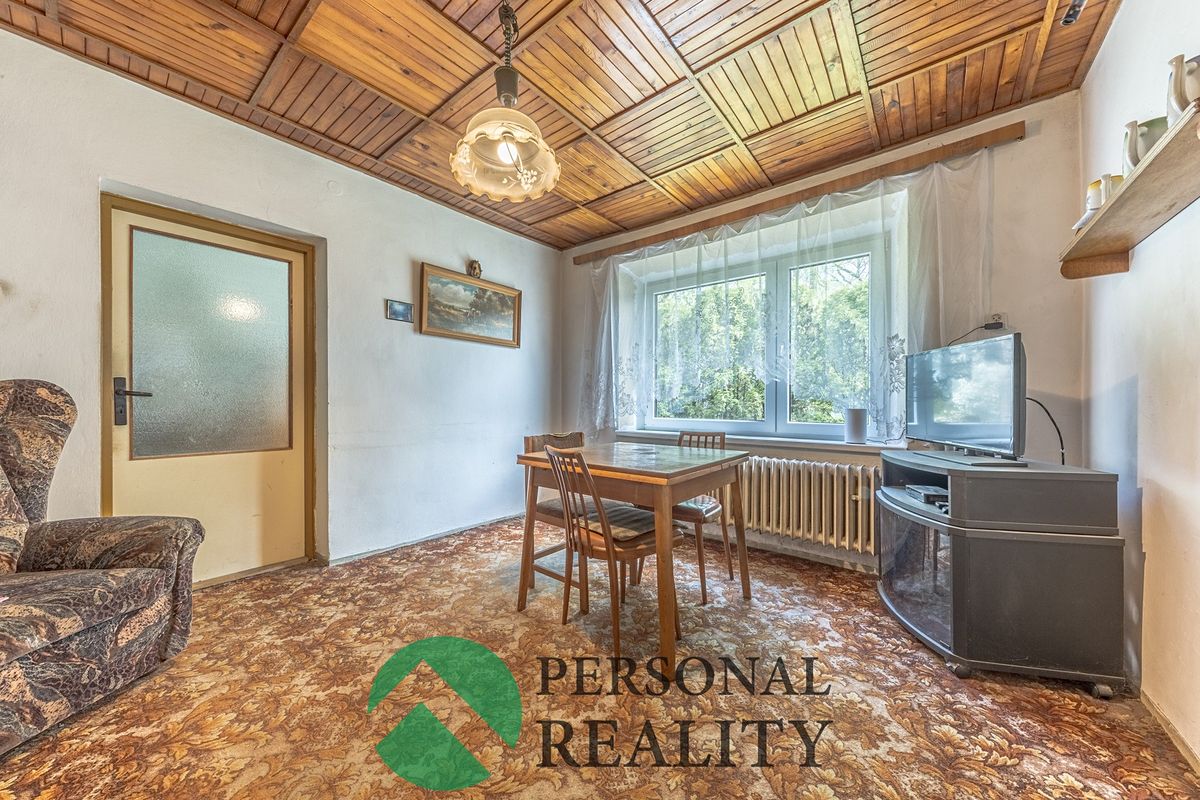 Prodej rodinného domu 201 m², pozemek 2090 m² – fotografie 4