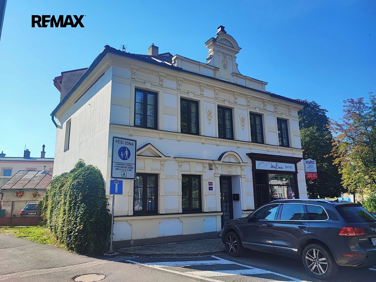 Prodej rodinného domu 220 m², pozemek 144 m²