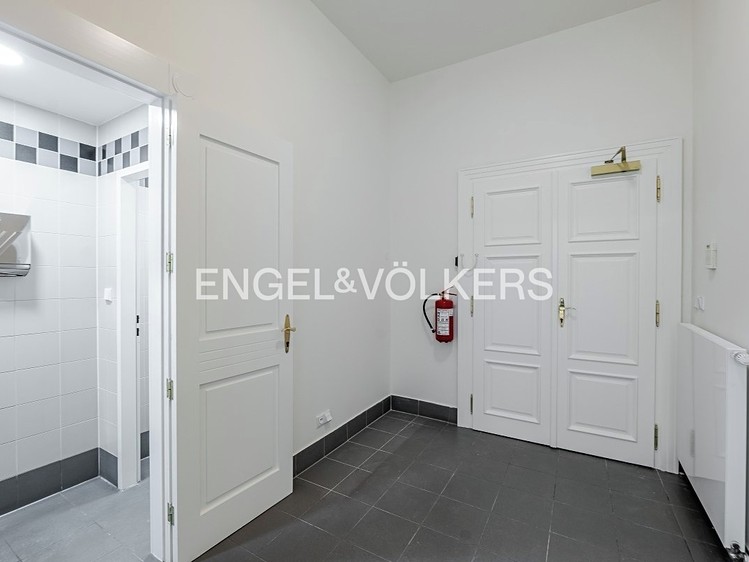 Комерційне приміщення в оренду, 156 м² (8 з 11)