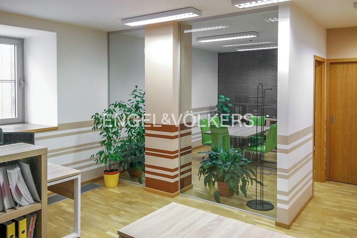 Pronájem kanceláře 68 m² – fotografie 5