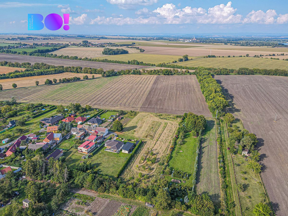 Prodej stavebního pozemku 1186 m² – fotografie 3
