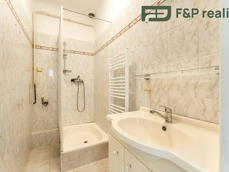 Pronájem rodinného domu 102 m², pozemek 251 m², Praha – náhled fotky 3