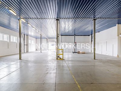 Pronájem skladového prostoru 1321 m²