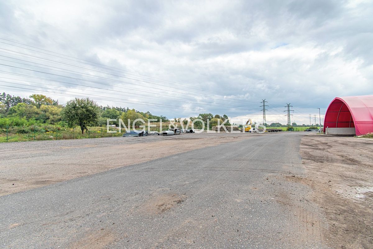 Pronájem komerčního pozemku 4050 m² – fotografie 2