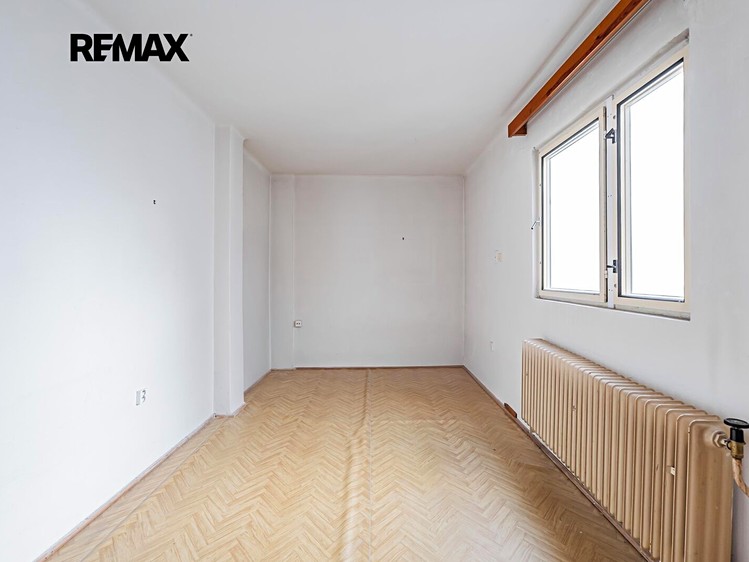 Комерційне приміщення на продаж, 1 020 м² (9 з 17)