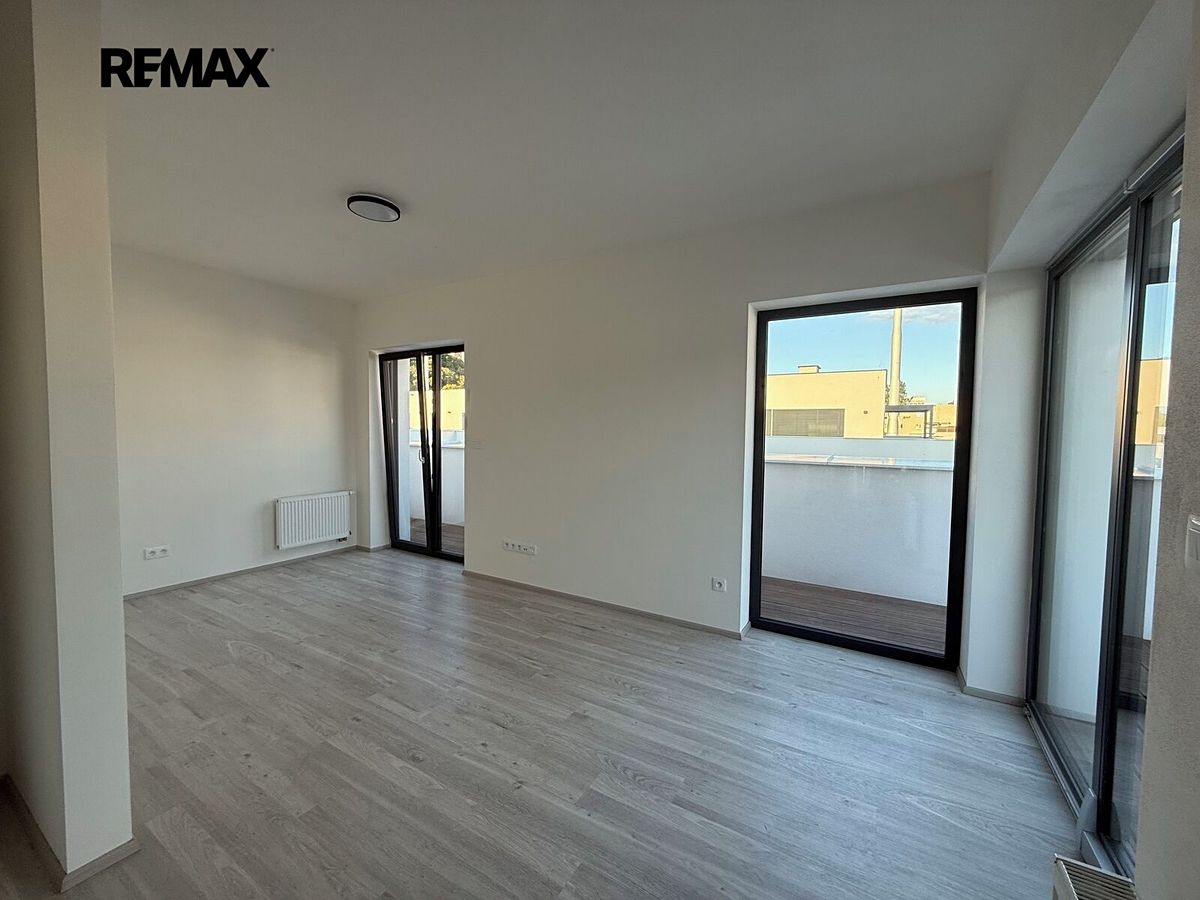 Prodej bytu 2+kk 56 m² – fotografie 3
