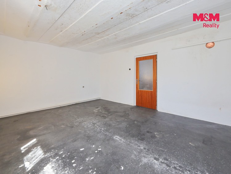 Комерційне приміщення на продаж, 250 м² (18 з 24)