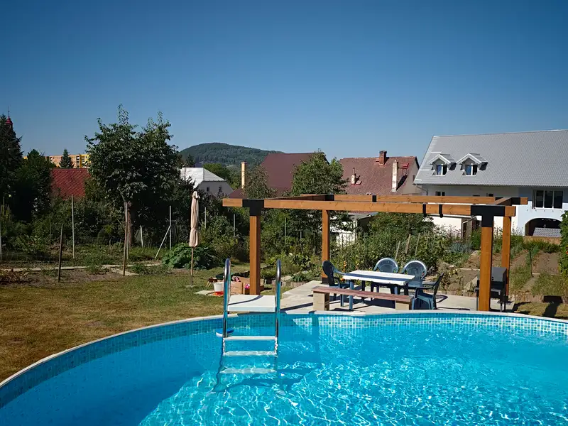 Prodej rodinného domu 570 m², pozemek 1975 m², Stráž pod Ralskem – náhled fotky 3