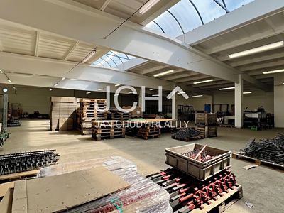 Pronájem skladového prostoru 670 m²