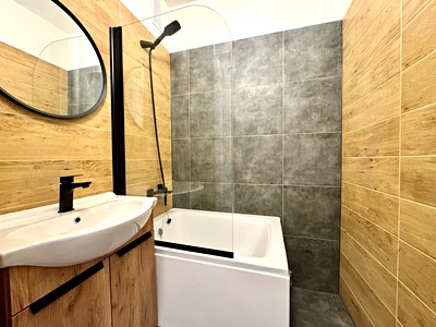 Pronájem bytu 1+1, 31 m² (2 z 9)