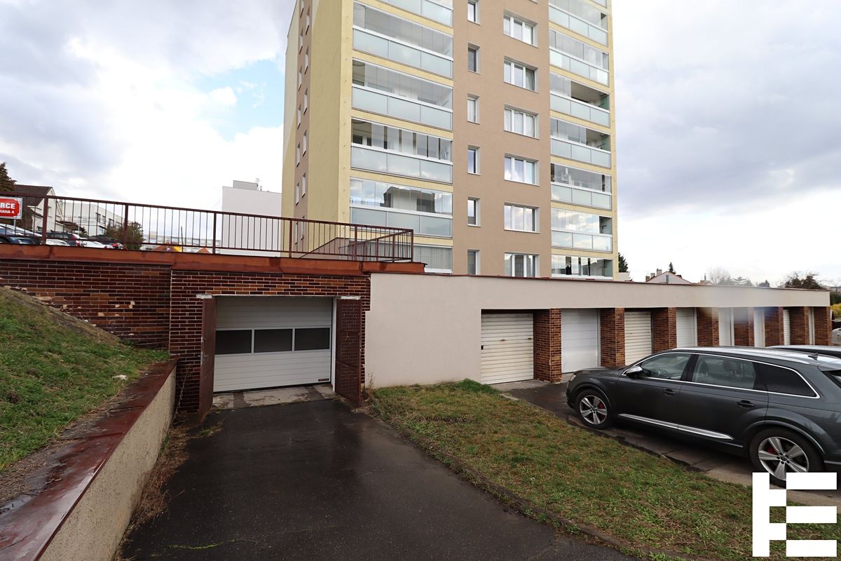 Prodej garážového stání 801 m²