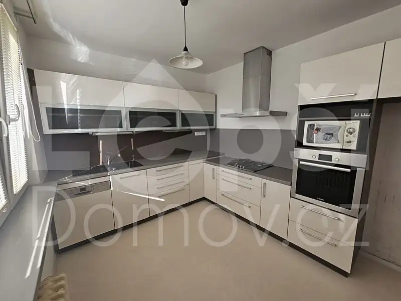 Pronájem bytu 3+1 78 m², Jeseník – náhled fotky 1