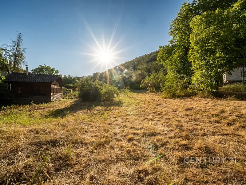 Prodej stavebního pozemku 1062 m², Beroun – náhled fotky 1