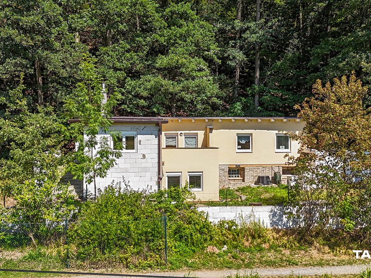 Haus zum Kauf, 195 m² (1 von 34)