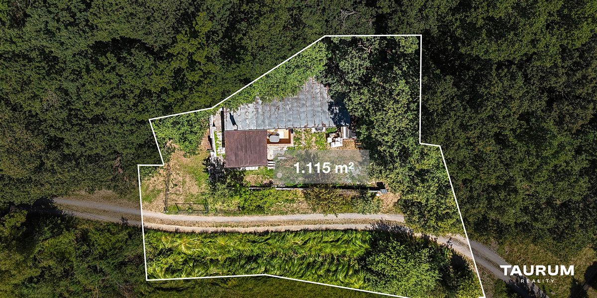 Prodej rodinného domu 195 m², pozemek 1115 m² – fotografie 2
