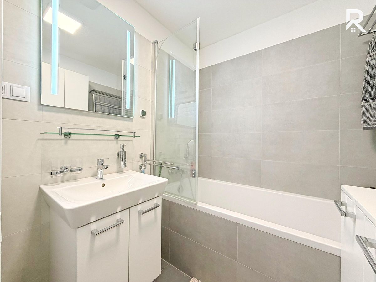 Pronájem bytu 2+kk 56 m² – fotografie 5