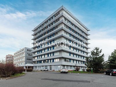 Pronájem kanceláře 135 m²