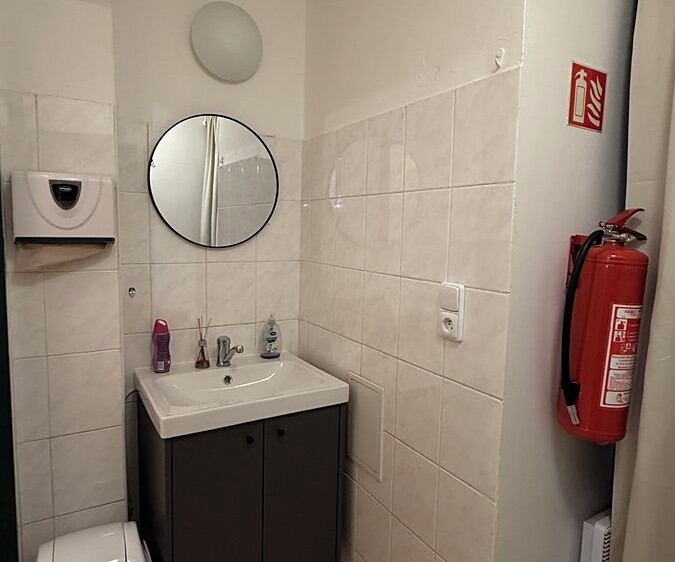Pronájem komerčního prostoru, 26 m² (7 z 8)