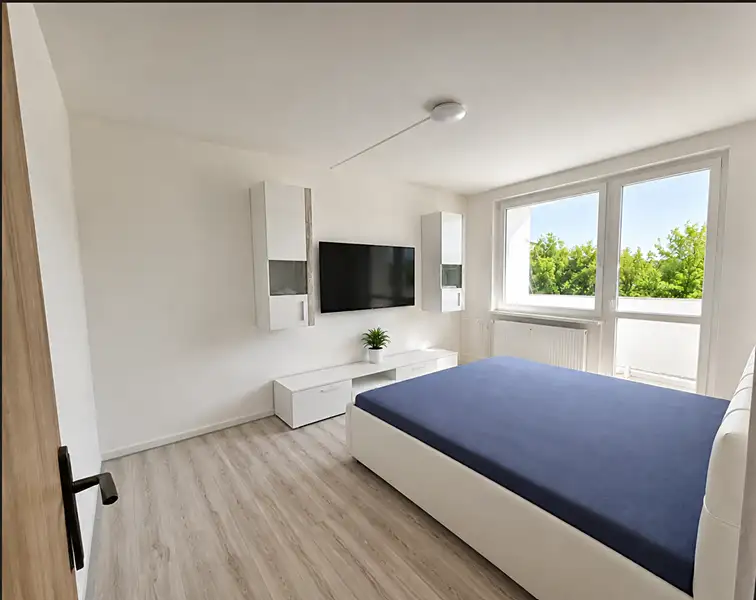 Pronájem bytu 2+1 61 m², Chomutov – náhled fotky 2
