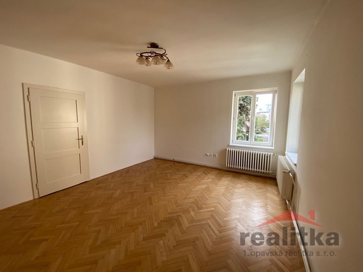 Pronájem bytu 3+kk 79 m² – fotografie 2