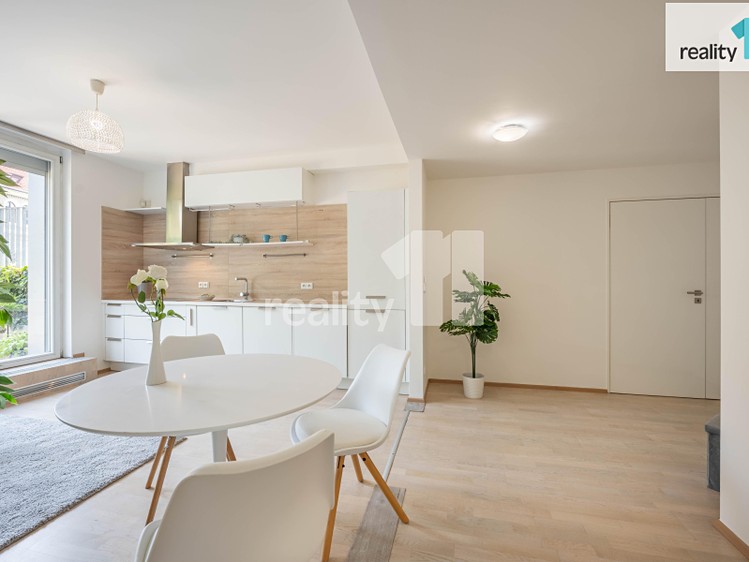 Квартира 2+kk на продаж, 56 м² (17 з 35)
