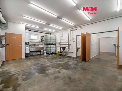 Pronájem výrobní haly, prostoru 98 m²