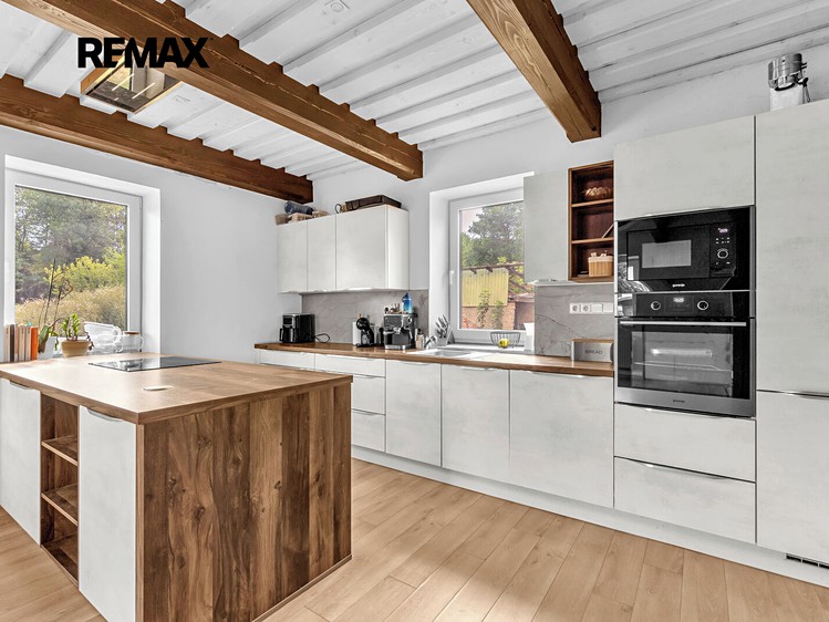 Prodej domu, 136 m² (2 z 13)
