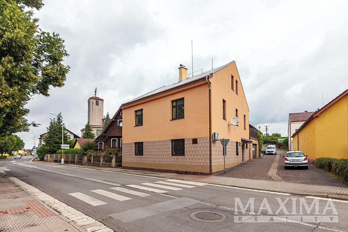 Prodej rodinného domu 285 m², pozemek 212 m²