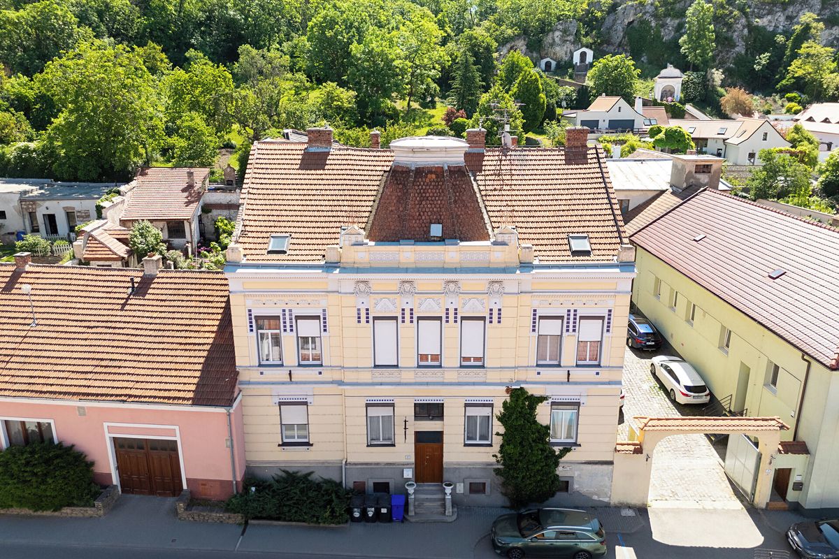 Prodej ubytovacího zařízení 820 m²