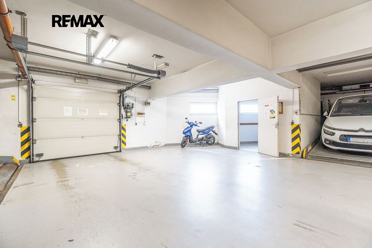 Prodej garážového stání 12 m² – fotografie 3