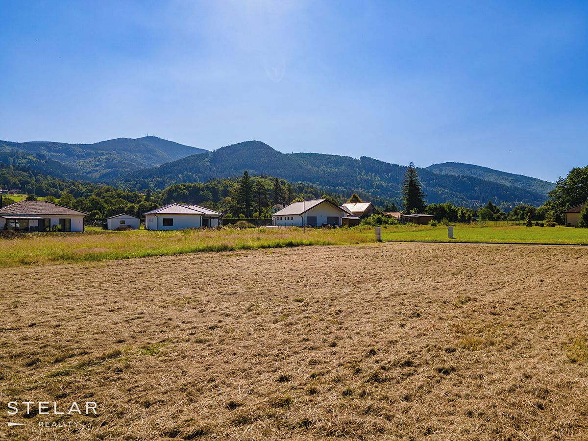 Prodej stavebního pozemku 1552 m² – fotografie 2