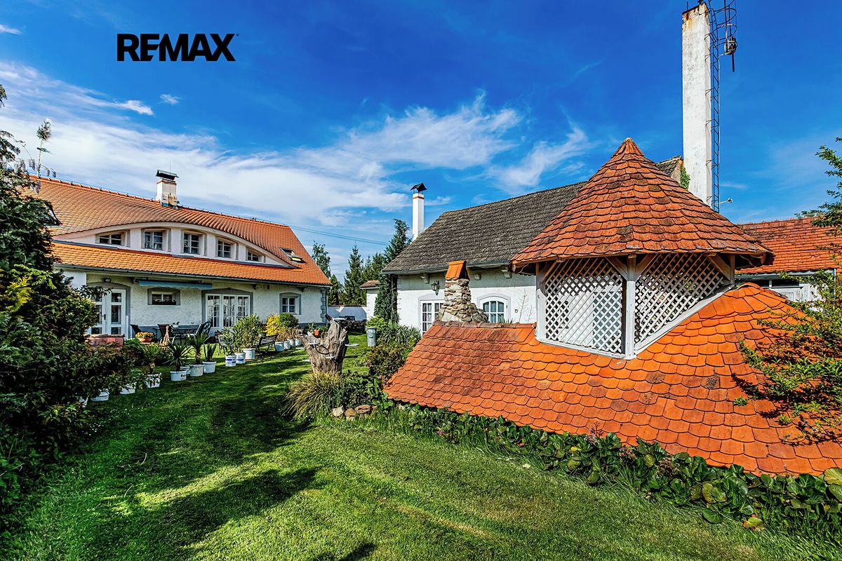 Prodej rodinného domu 154 m², pozemek 699 m² – fotografie 3