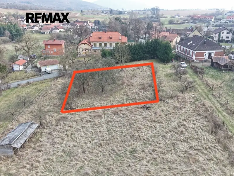 Prodej stavebního pozemku 880 m², Chudenice – náhled fotky 2