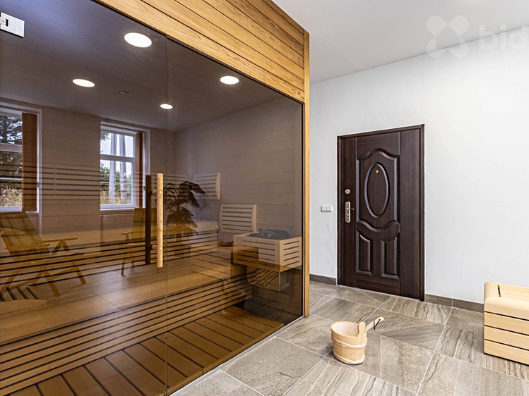 Комерційне приміщення на продаж, 486 м² (3 з 42)