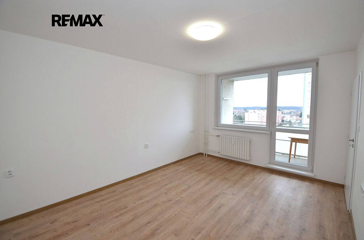 Pronájem bytu 1+1 38 m² – fotografie 4