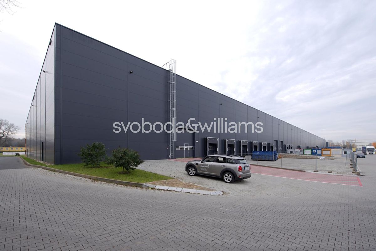 Pronájem výrobní haly, prostoru 2000 m² – fotografie 3