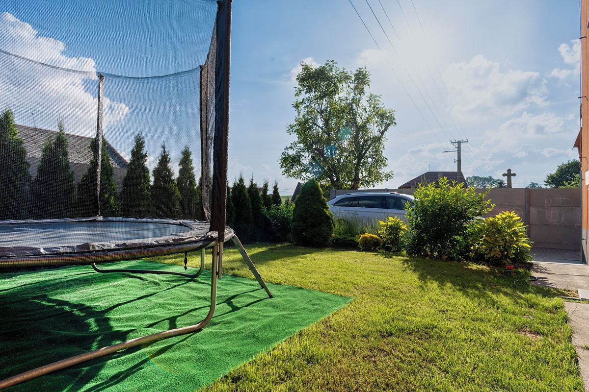 Pronájem rodinného domu 160 m², pozemek 208 m² – fotografie 3