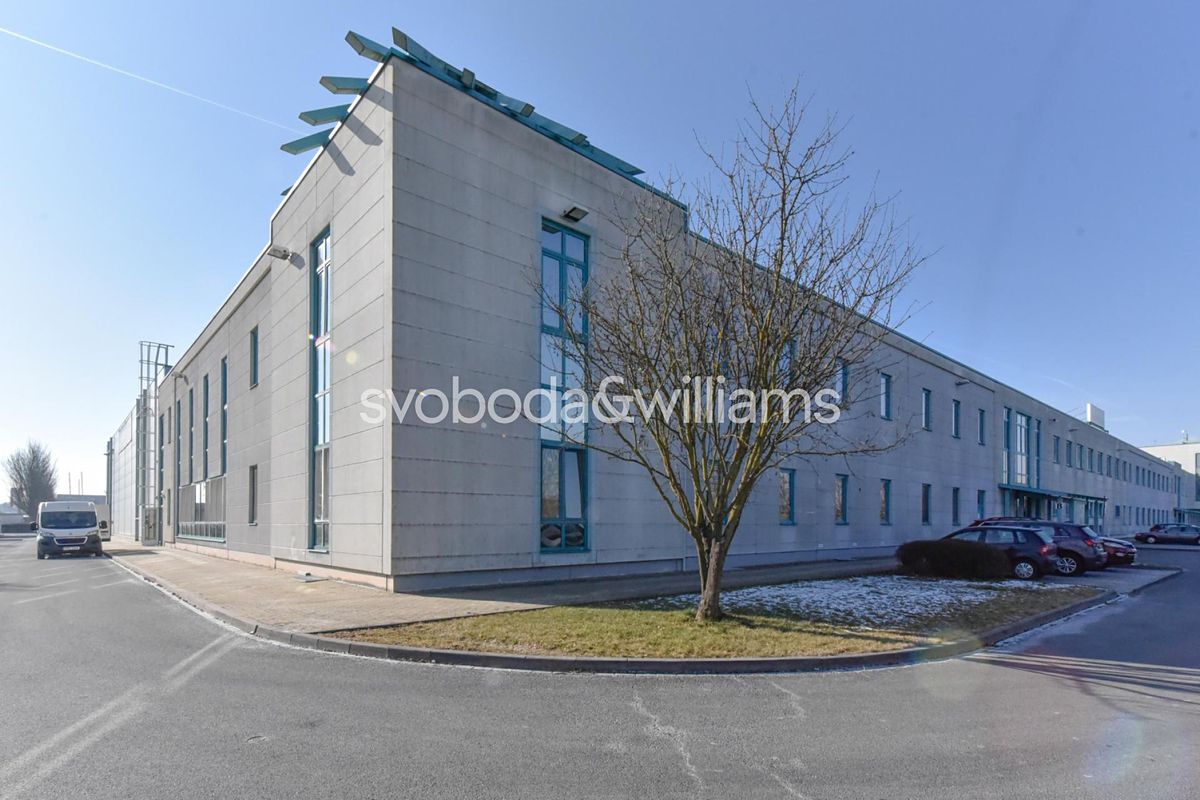 Pronájem výrobní haly, prostoru 1000 m²
